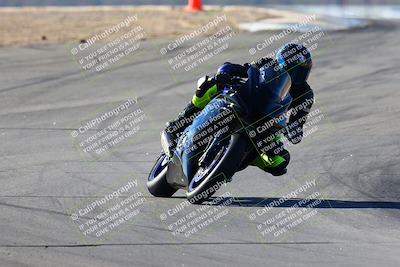 media/Jan-09-2022-SoCal Trackdays (Sun) [[2b1fec8404]]/Turns 9 and 8 (920am)/